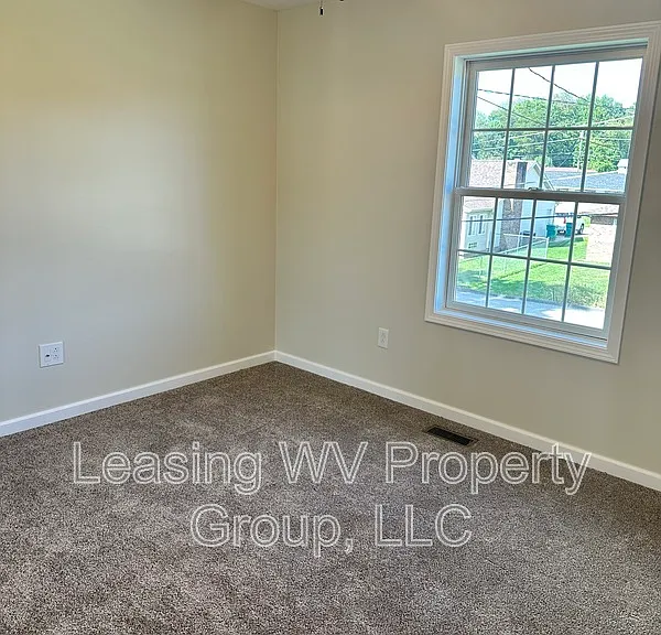 21 Bette Ln — Photo 7