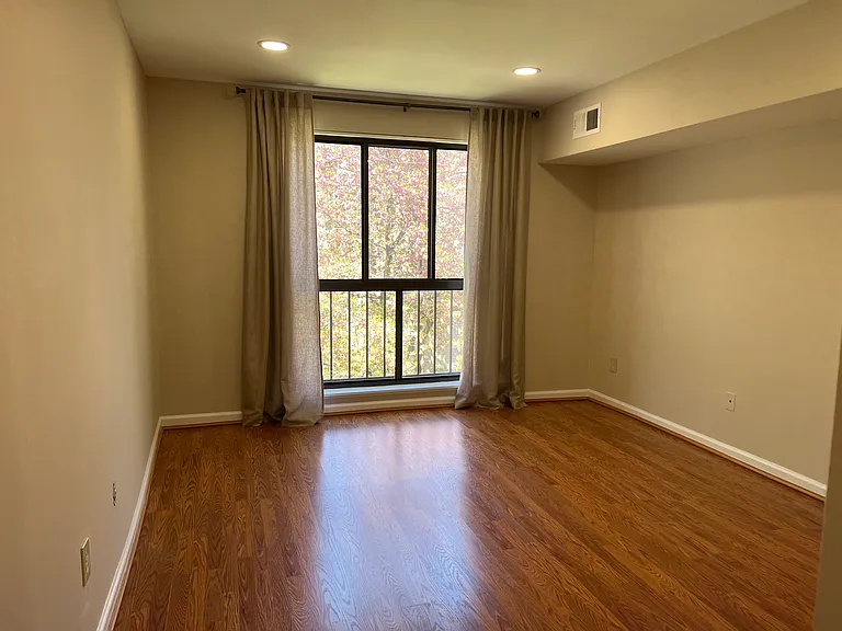 2037 Royal Fern Ct #22C — Photo 13