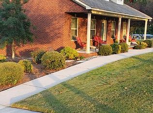 5528 Hustleville Rd, Albertville, AL 35951