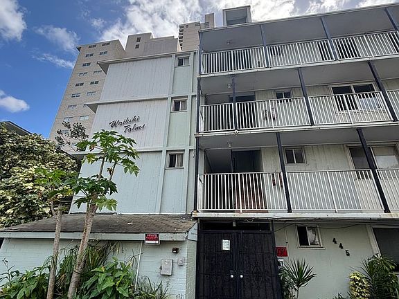 2nd image of 445 Kalaimoku St APT 101