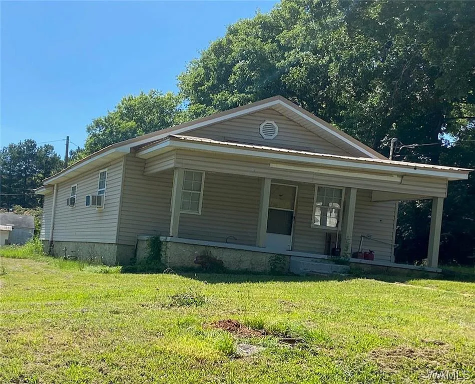 1900 42nd Ave NE photo 1