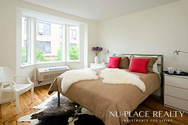 Rented by Nu Place Realty | media 27
