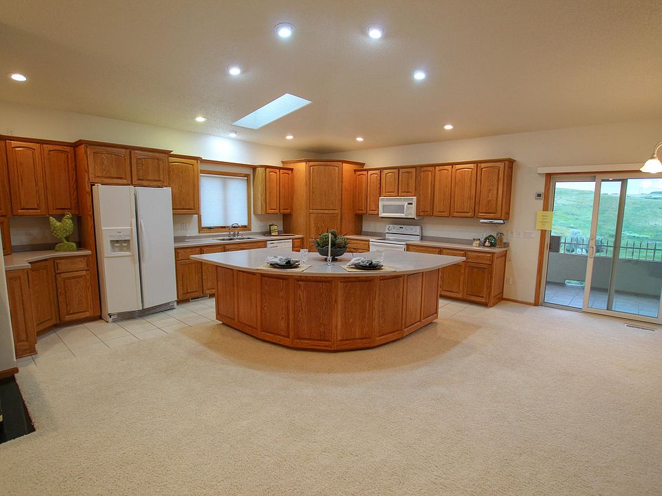 1912 Mesquite Loop, Bismarck, ND 58503 Zillow