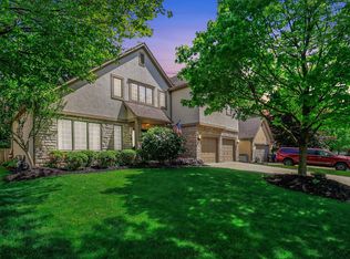 460 Maplebrooke Dr W, Westerville, OH 43082