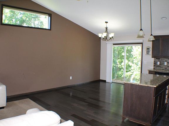 5th image of 9146 Dunkirk St NE