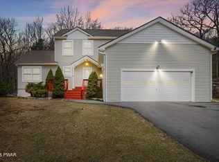 130 Ozark Rd, Tafton, PA 18464