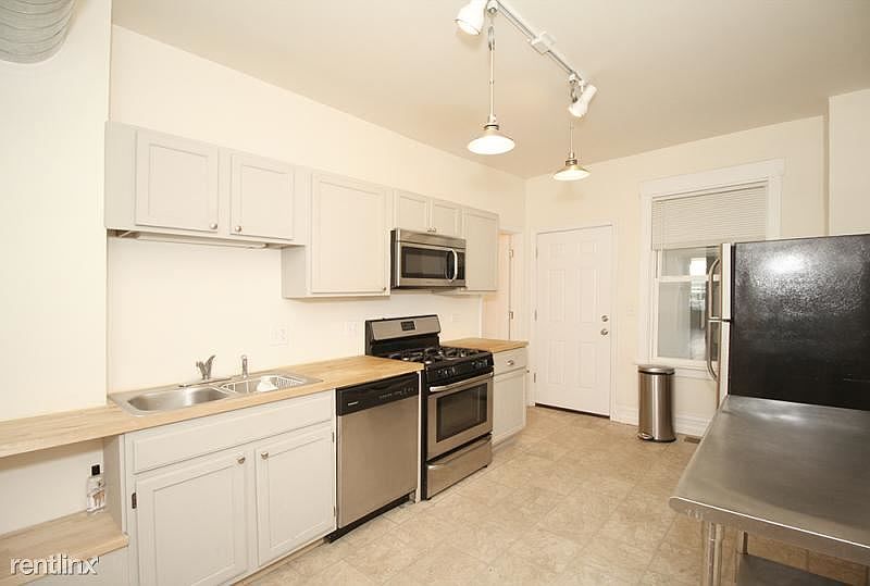1st image of 3520 N Lincoln Ave #Unt1