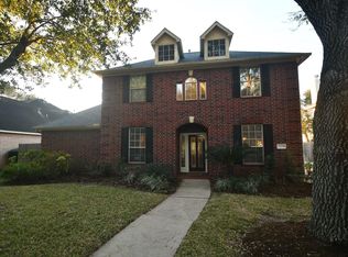 2438 Plantation Bend Dr, Sugar Land, TX 77478