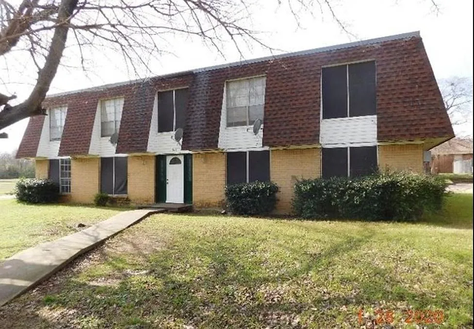 2 bed, 924 sqft, $1,125 — Photo 1