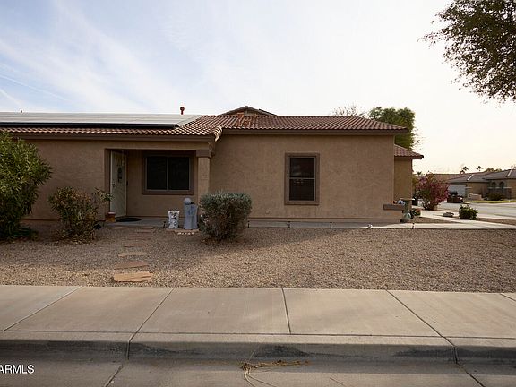 3rd image of 44920 W MIRAFLORES Street