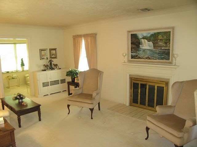 1st image of 21443 Hillsdale Ave