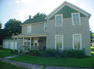 408 S Locust St, Earl Park, IN