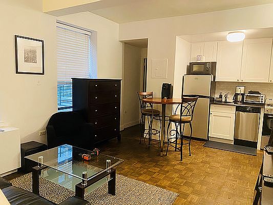 2nd image of 150 W 51st St #1702D