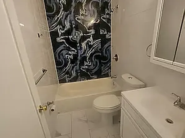 711 East 133rd Street image 7 of 9