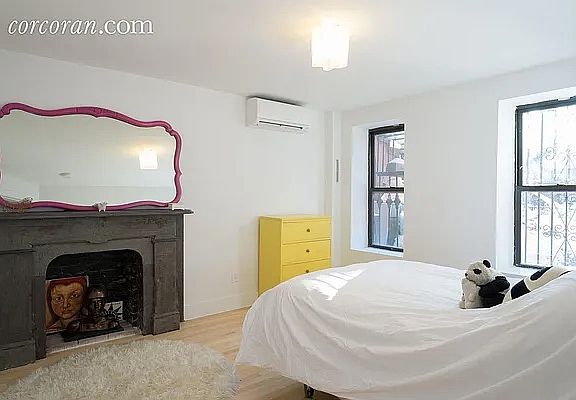 3rd image of 255 Madison St #1