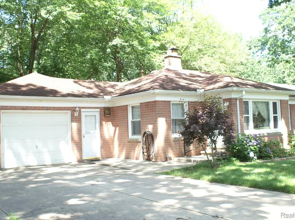 12740 Murray St, Taylor, MI 48180
