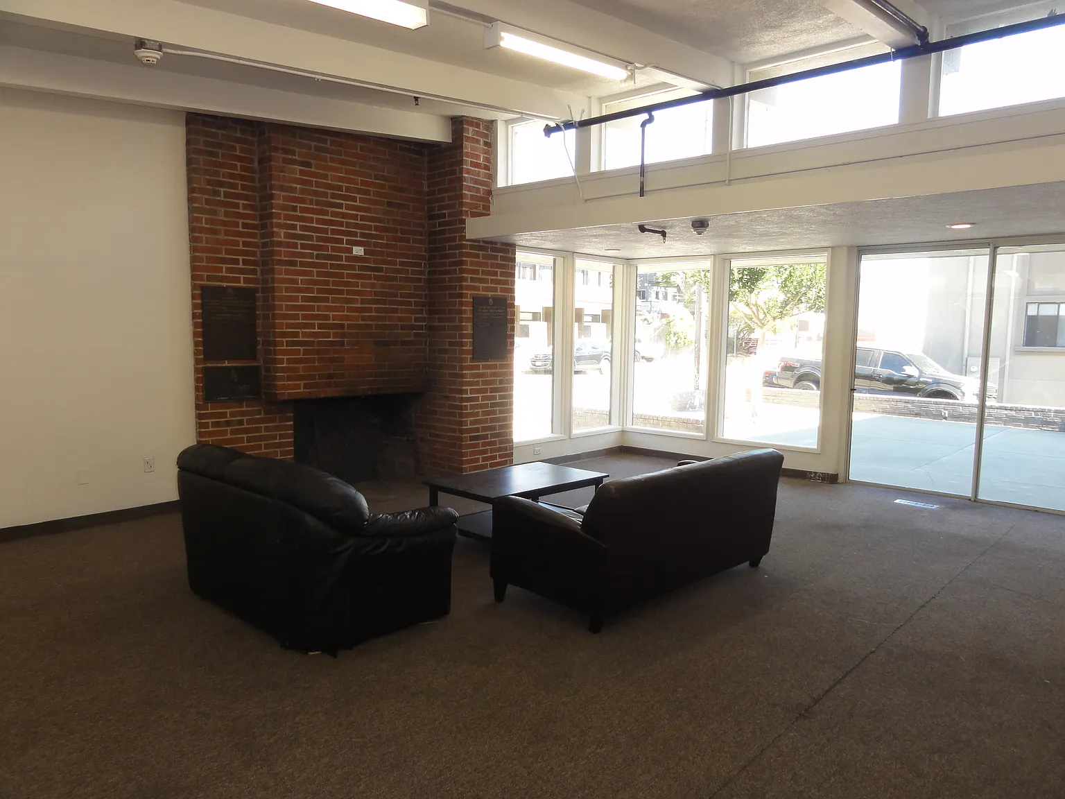 12 bed, $1,250 — Photo 3