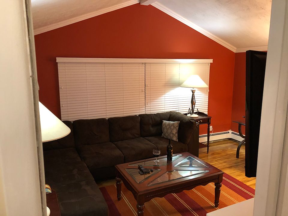1st image of 12 Balsam Pl