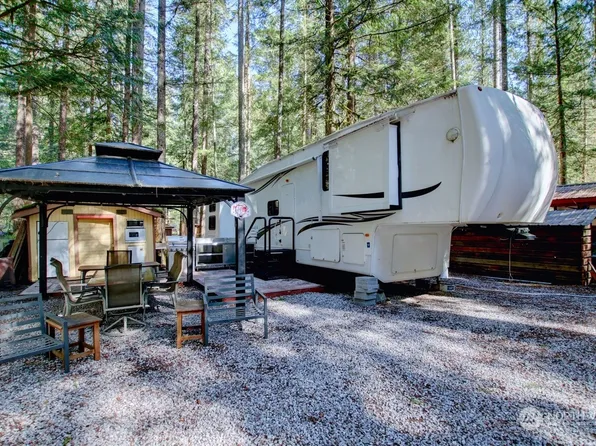 124 3 Schinn Canyon Circle, Deming, WA 98244