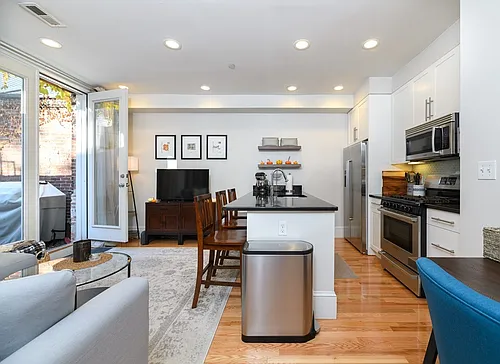 87 3rd St #B Photo 1