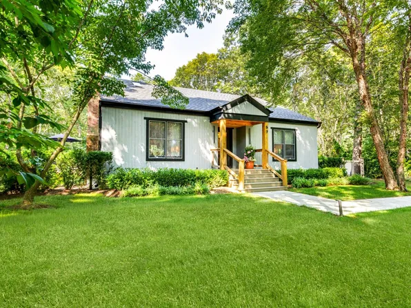57 Woodruff Ln, Bridgehampton, NY 11932