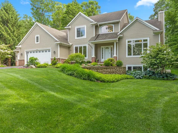 2840 Mary Nell Dr SW, Byron Center, MI 49315
