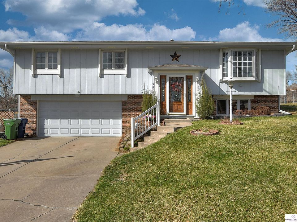 1st image of 3818 Barretts Dr