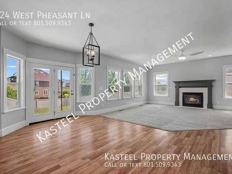 924 W Pheasant Ln — Photo 10