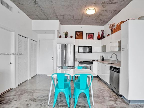 2nd image of 133 NE 2nd Ave APT 2217