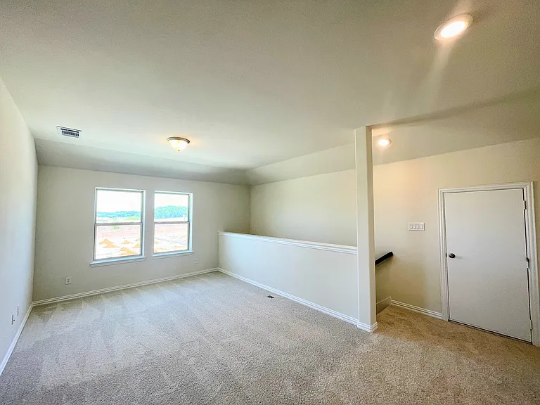 3201 Riverlawn Dr — Photo 22