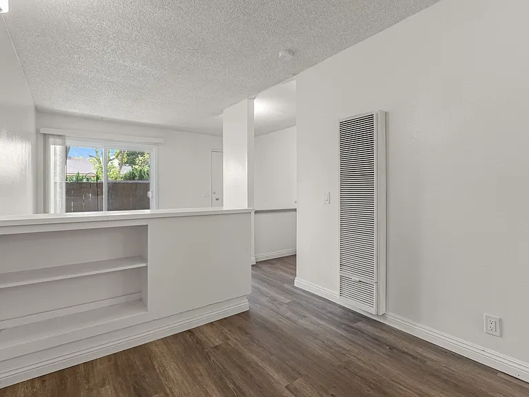 Park Place Apartments — Photo 19