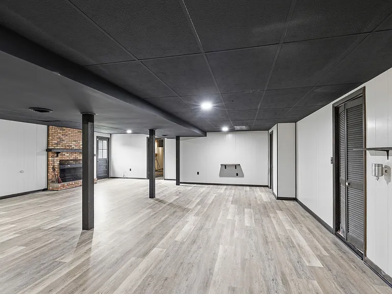 213 Rising Sun Ln — Photo 24