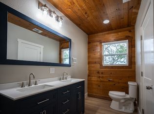 318 Mae Dr, Kerrville, TX 78028