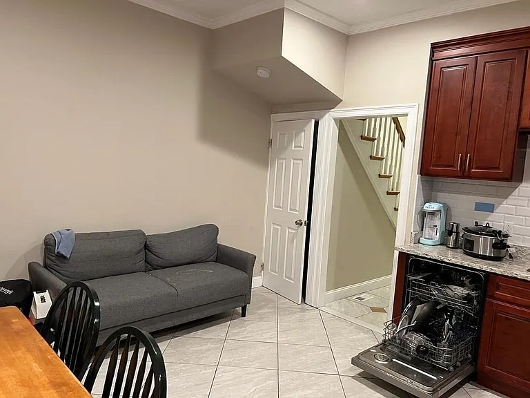 1 Boardman Pl #1 — Photo 3