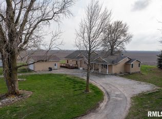 5938 Snell Rd, Auburn, IL 62615