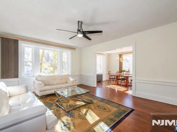 49 Park Avenue, Bloomfield, NJ 07003