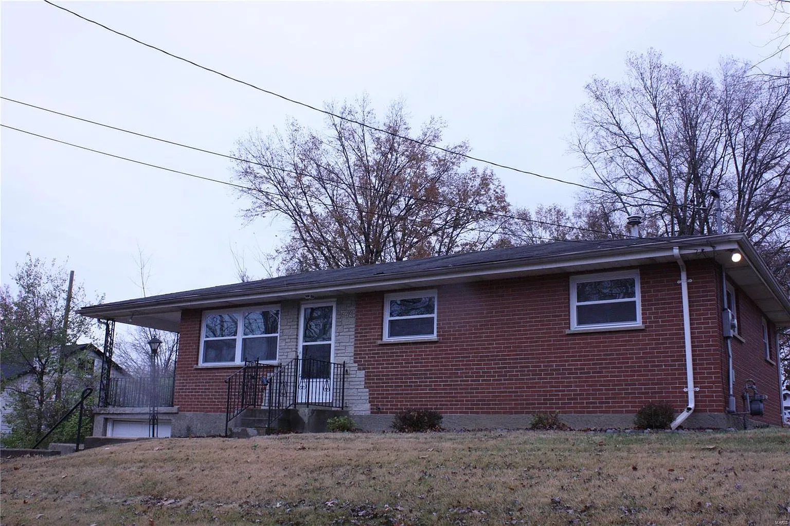 629 Buckley Rd photo 1