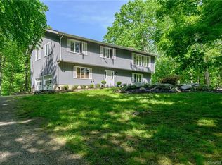 6 Valley Forge Ln, Weston, CT 06883