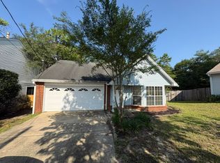 818 Sparkleberry Cv, Niceville, FL 32578
