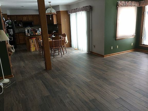 New ceramic woodlooking tile