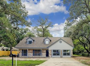 25302 Oakhurst Dr, Spring, TX 77386