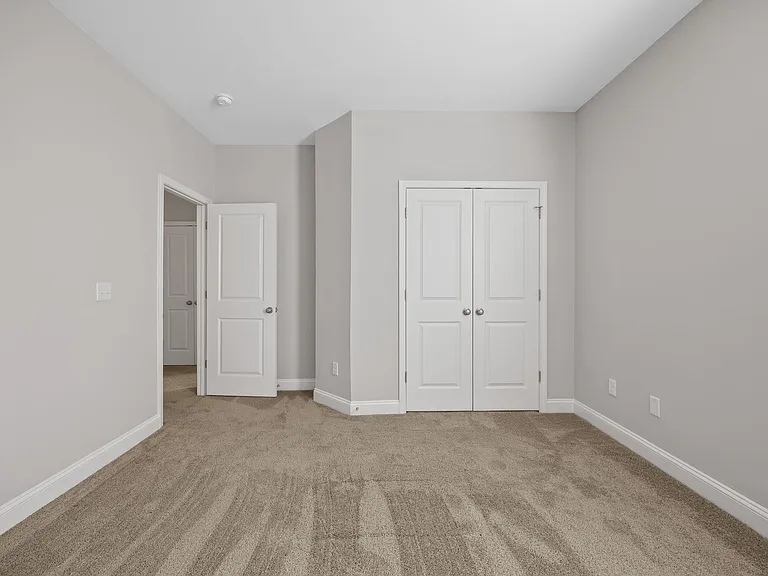4 Tatum Ln — Photo 30