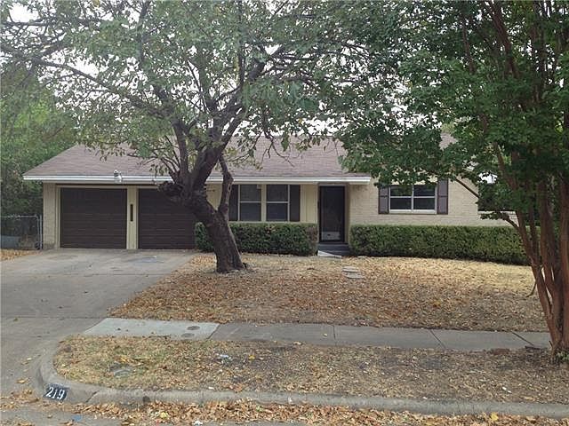2nd image of 219 Merribrook Trl