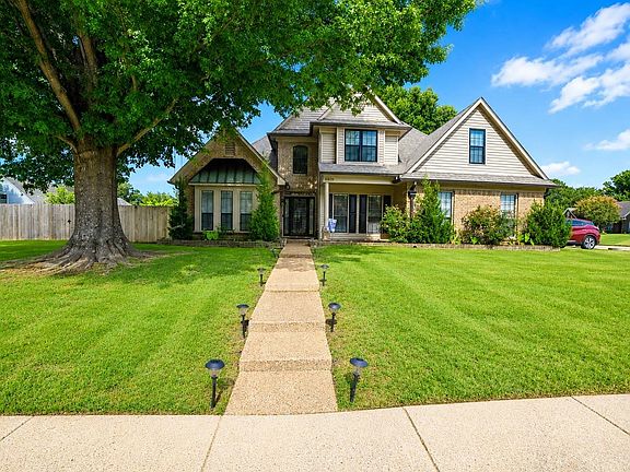 2nd image of 4876 Springtree Dr