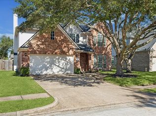 6501 E Bending Oaks Ln, Pearland, TX 77584
