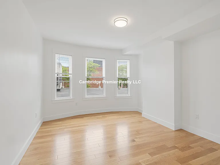 406 Columbia St #9 — Photo 20