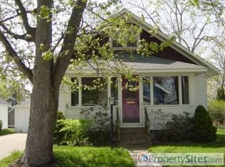 24 S Division St, Zeeland, MI 49464
