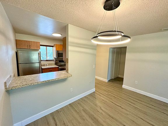 5th image of 836 SW 9th Street Cir APT 201