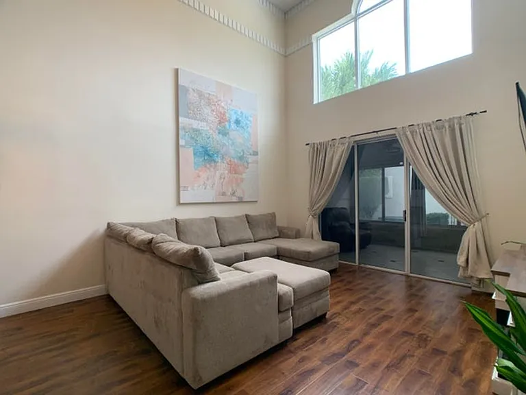 10465 Mateo Ct — Photo 6