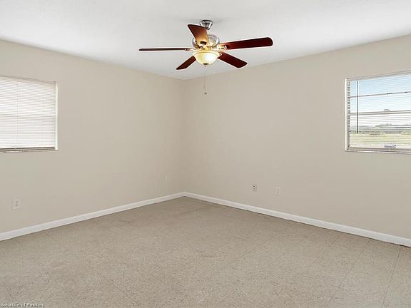5th image of 129 Rosemary Ave